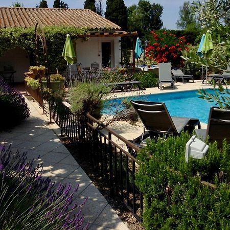 Logis Hotel Restaurant Hostellerie De La Tour Fontvieille Esterno foto